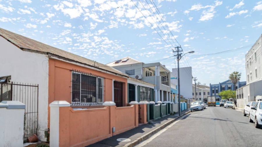 4 Bedroom Property for Sale in Woodstock Western Cape